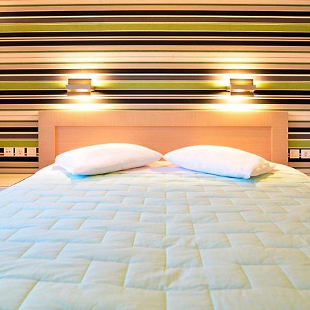 Simon Studios And Apartments Sitia  Bilik gambar