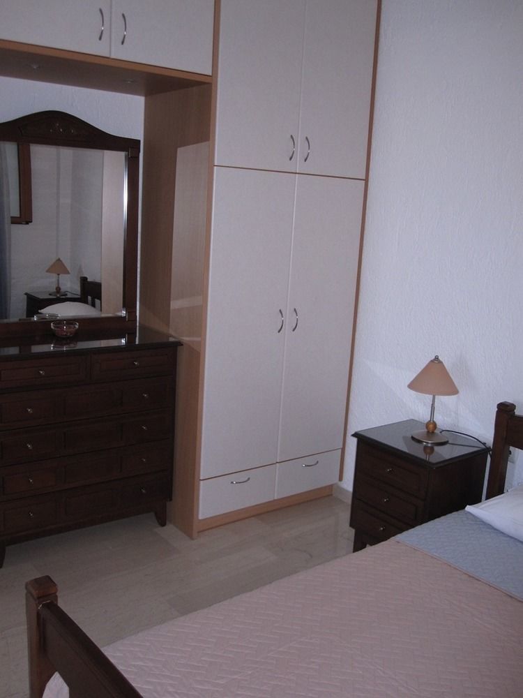 Simon Studios And Apartments Sitia  Luaran gambar
